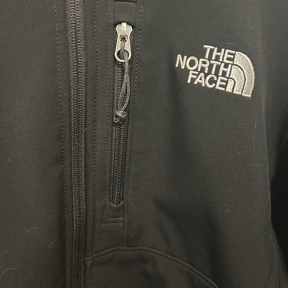 Men’s north face jacket - Picture 3 of 3
